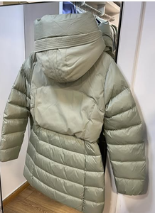 2025 Sweat à capuche crocheté pour hommes et femmes Vêtements de sport brodés en polyester/coton teints unis pour l'hiver - Product Image 4