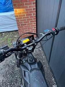 Super Clean 2024 SURRON ULTRA BEE MILES 894 2 llaves 1 cargador En stock - Product Image 2