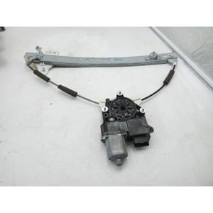HYUNDAI i20 2ème Série (15>20) Lève-vitre électrique avant gauche 82403C7010 - Product Image 1