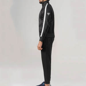 ชุดวอร์มเข้ารูปสำหรับผู้ชายสีพื้นมีฮู้ดสำหรับฤดูหนาวระบายอากาศได้ดีน้ำหนักเบาพิมพ์โลโก้ได้หลายสี - Product Image 2