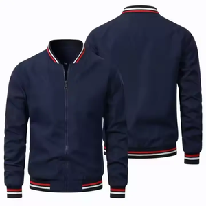 Chaqueta Bomber Varsity de Béisbol Vintage de Invierno de Calidad Premium al por Mayor de Fábrica con Parche Personalizado y Cuello Alto de Lona con Mangas de Algodón - Product Image 4