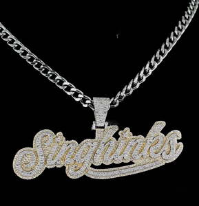 Colgante Unisex de Plata de Ley 925 con Letra Personalizada, Bañado en Rodio, con Diamantes de Moissanita VVS, para Uso Diario - Product Image 1