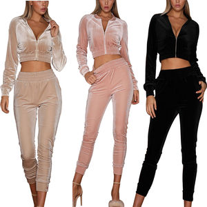 Wholesale High Quality <b>Velvet</b> <b>Tracksuit</b> for <b>Women</b> Soft Breathable Jogger Set Winter Hoodies 2 Piece Set with Zipper Closure - Product Image 4