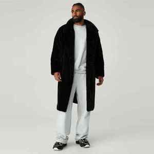 เสื้อโค้ทขนเฟอร์เทียมสำหรับผู้ชายสุดหรู - เสื้อคลุมกันหนาวที่ทันสมัยและอบอุ่นสำหรับผู้ชาย เสื้อแจ็คเก็ตขนเฟอร์เทียมที่ทันสมัยและนุ่มสบายพร้อมความยาวเต็มตัว - Product Image 1