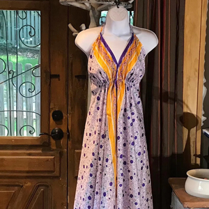 Mujeres Maxi vestido tendencias de moda nuevo diseño multinivel impreso sin espalda venta al por Mayor moderno elegante mujer Sexy ropa señoras - Product Image 1