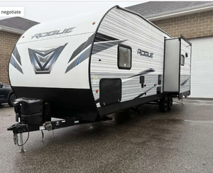 Autocaravana Usada 100% Asequible, Modelo 2025 2024 2023, Remolque de Viaje Vengence 26VKS de Forest River, Autocaravanas - Product Image 1