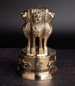 Pilar Ashok de Latón Antiguo, Pieza Decorativa para el Hogar u Oficina, 6 Pulgadas, Decoración Dorada para el Hogar, Estilo Moderno - Product Image 2