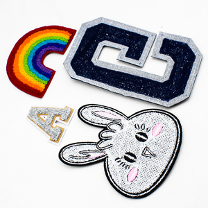 Écussons brodés en chenille personnalisés - Collection promotionnelle pour hommes et femmes, écologiques, à coudre pour les chapeaux - Product Image 4