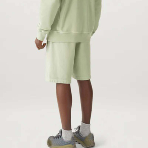 Sweat-shirt ras du cou en polaire classique durable de haute qualité et parfait pour les hommes et les femmes - Product Image 6