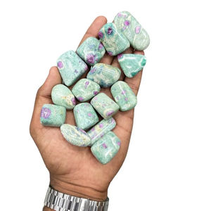 Pierre roulée de Fuchsite de rubis naturel | Rubis de pierre précieuse de haute qualité dans la pierre roulée de Fuchsite | Rubis de pierre de poche Crystal Tumble - Product Image 1