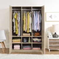 Armoire de chambre contemporaine en panneaux de bois, grand rangement, finition stratifiée en papier (Panneaux de particules/MDF), pour usage domestique et hôtelier