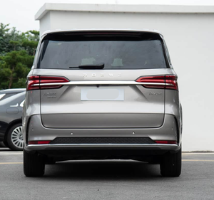 MPV de Lujo USADO 2024, Motor Turbo de Gasolina, Volante a la Izquierda, Asientos de Cuero, Techo Panorámico, Aire Acondicionado Automático, Luces Diurnas de Xenón - Product Image 6