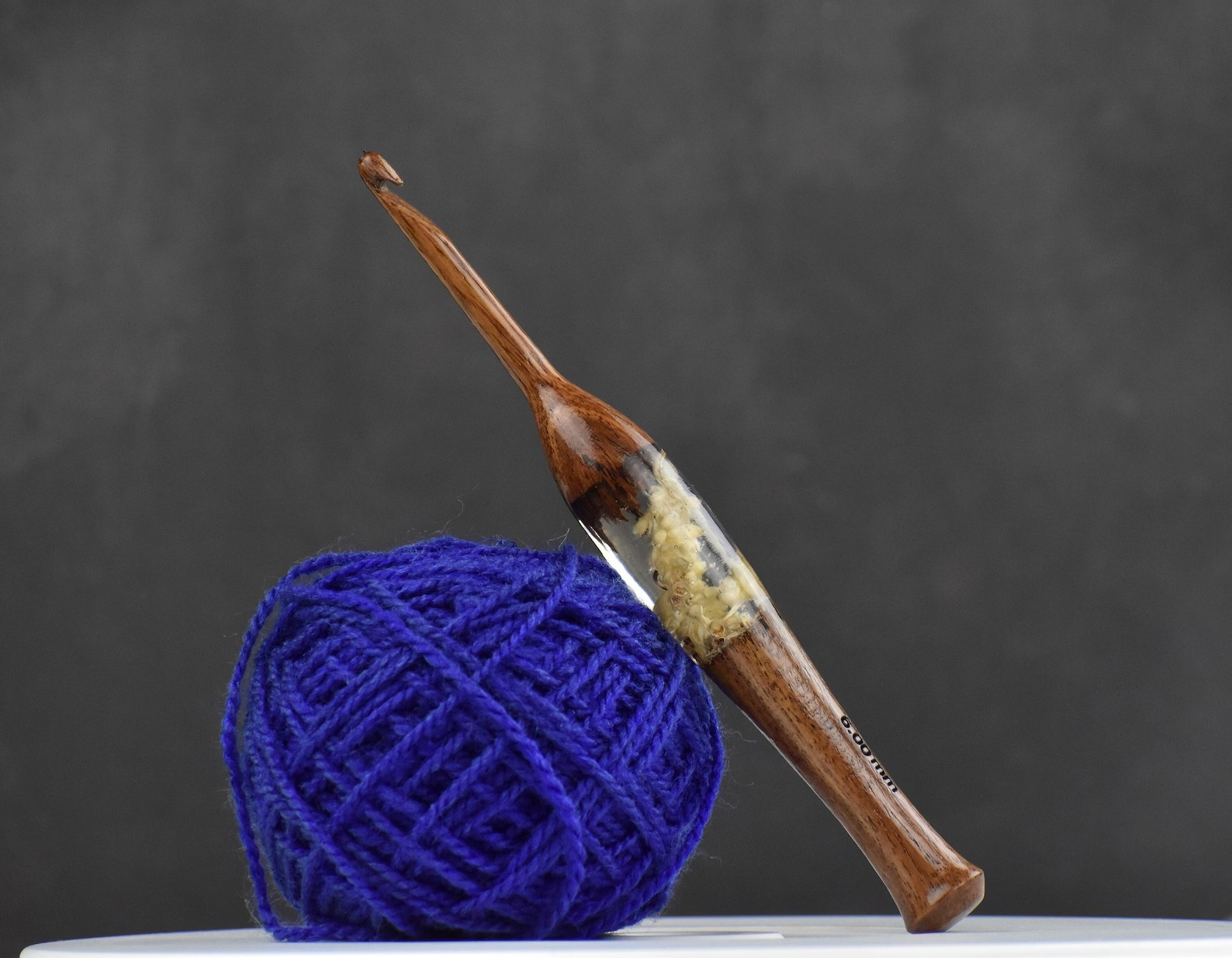 สีน้ำตาล