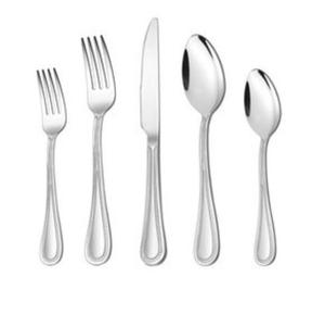 Juego de cubiertos de acero inoxidable pulida con textura suave y borde contemporáneo para cenas elegantes - Product Image 1