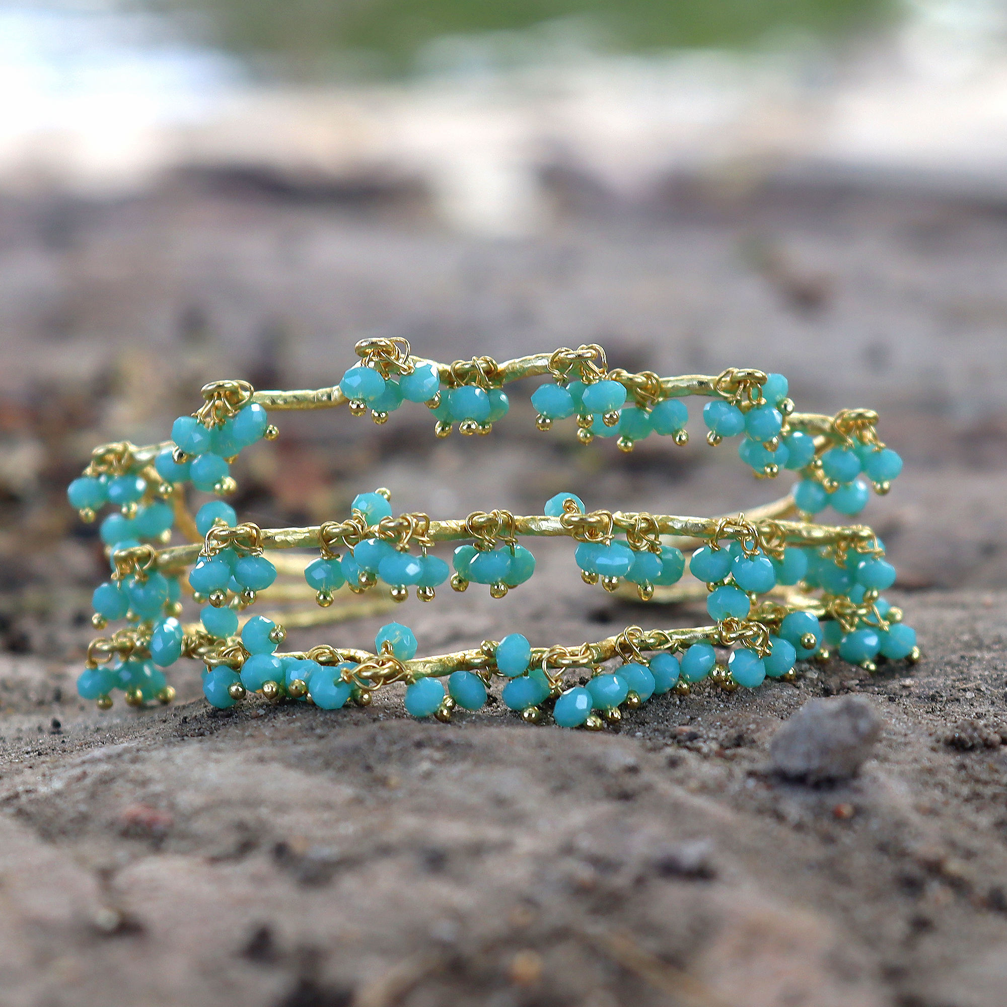 สีเขียวน้ำทะเล