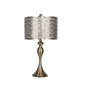 Design unico lampada da tavolo in metallo paralume bianco <span class=keywords><strong>per</strong></span> soggiorno camera da letto decorazione lampada da tavolo antico argento finito - Product Image 6