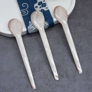 ช้อนคาเวียร์หอยมุกหรูหราปรับแต่งได้ทำมือสวยหรูสำหรับการรับประทานอาหารและของขวัญตามสั่ง - Product Image 2