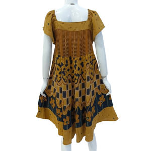 เสื้อคอเหลี่ยมสำหรับผู้หญิง แขนระบาย พร้อมดีไซน์คลุมไหล่ โดย Chrysanta - Product Image 6