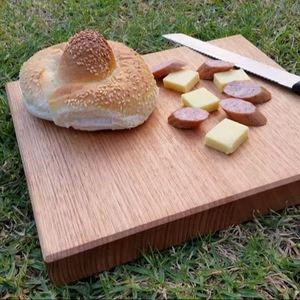 Planche à découper et plateau de service en bois-Durable et durable au lave-vaisselle - Product Image 1