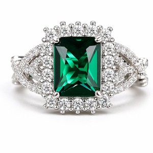 Anello Vintage Rettangolare Verde Elegante con Croce e Pavé, Gioiello da Indice per Donna, Uso Quotidiano - Product Image 1