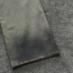 Pantalones Deportivos Anchos de Felpa Gruesa con Lavado Ácido, Logotipo Personalizado, Estilo Desgastado y Decolorado por el Sol, Pantalones para Hombre en Venta al por Mayor - Product Image 5