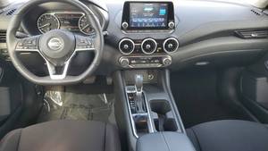 นิสสัน เซนทรา SV ซีดาน ปี 2023 เครื่องยนต์ 6.1-8 ลิตร เกียร์อัตโนมัติ หลังคาพาโนรามิก เบาะหนัง - Product Image 5