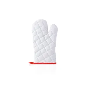 Maniques de four personnalisées Piper pour la cuisine - Product Image 3