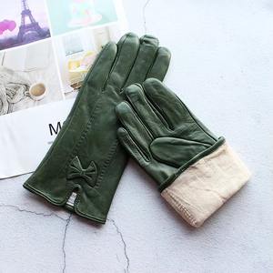 Gants de cyclisme d'extérieur unisexe coupe-vent en cuir de couleur chaude pour l'hiver, compatibles avec l'écran tactile, respirants et de grande taille. - Product Image 4