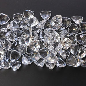 Topaze blanche naturelle 10 mm taille trillion, meilleure qualité, pierre précieuse en vrac pour la fabrication de bijoux - Product Image 2