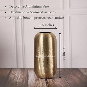 Florero de Metal decorativo antiguo para el hogar y la boda Evento Decoración del piso Florero martillado chapado en oro - Product Image 6