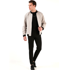 Blouson Bomber Personnalisé par Sublimation pour Hommes – Style Universitaire Imprimé Intégral, Léger et Tendance - Product Image 2