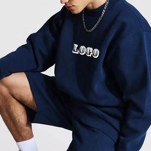 Chándal personalizado de manga larga para hombre, conjunto de pantalones cortos de dos piezas - Product Image 3