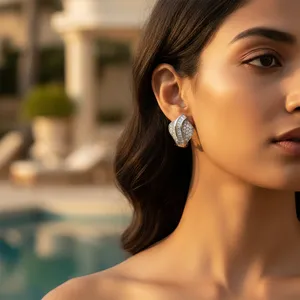 Boucles d'oreilles clous de luxe pour femme, plaqué argent, élégantes, en pierre naturelle blanche en forme de cœur, taille brillant, couleur D, pour mariage - Product Image 2