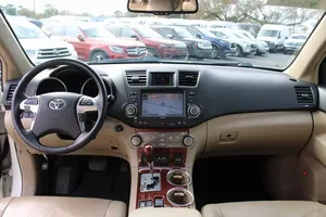 โตโยต้า ไฮแลนเดอร์ ลิมิเต็ด ปี 2012 สภาพดี ใช้งานน้อย - Product Image 4