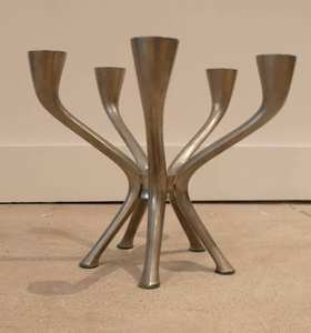 Porte-bougie en aluminium de luxe à 4 bras pour la maison, l'hôtel, décoration personnalisable, finition de qualité supérieure, support à bougie de haute qualité - Product Image 4