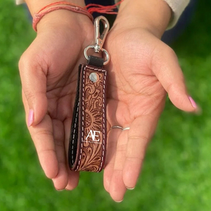 Llaveros de cuero tallados a mano con estilo, llaveros de cuero con estampado Floral en relieve, accesorios de cuero, llaveros bonitos - Product Image 1