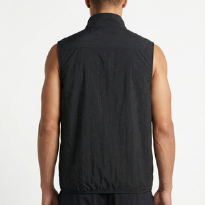 Gilet coupe-vent moderne et élégant sans manches en polyester avec col montant et poche avant pour hommes, fabriqué au Pakistan - Product Image 5