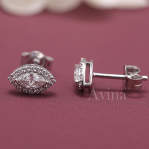 Pendientes de Diamantes Cultivados en Laboratorio con Certificación IGI, Corte Marquesa con Halo, Oro de 9K, Pavé de Diamantes - Product Image 3