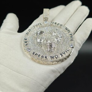 Unique No See Hear And Speak Evil Pendentif Iced Out Pendentif Moissanite Diamant Rond Argent 925 Fine Jewelry Pendentifs & Charms - Product Image 3