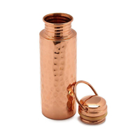 Flacon en cuivre au design martelé moderne avec couvercle Bouteille en cuivre pur pour le stockage de l'eau Bouteille faite à la main sans joint étanche
