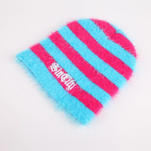 Chapeau d'hiver en tricot acrylique jacquard graphique unisexe personnalisé avec un logo rayé, design fait main, broderie à la main - Product Image 3