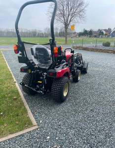 Tractor de Jardín Yanma221 4WD Listo para Enviar con Motor de 21HP para Alta Productividad - Product Image 3