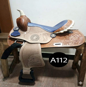 Selle de cheval en cuir, style western, travaillée à la main, avec sangles d'étrier, équipement équestre pour l'entraînement et la pratique du ranch. - Product Image 1
