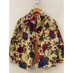 Veste en coton imprimé Gulshan Baagh pour le printemps, couleur citron pâle et rouge cramoisie, respirante - Product Image 2