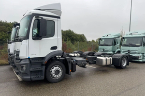 Vente chaude de bricolage industriel OEM ODM 1827/30 L 4x2 Gardine LBW Actr0s - Product Image 4