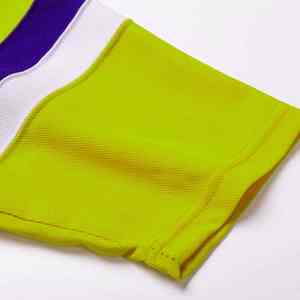 Équipement de hockey sur glace professionnel conçu pour la durabilité, la flexibilité et le confort, comprend des options de logo d'équipe imprimées sur mesure - Product Image 5