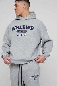 ชุดวอร์มผู้ชายสไตล์วินเทจพิมพ์ลายฤดูหนาว ทรงหลวม ใส่สบาย พร้อมฮู้ดกระเป๋าข้างและกางเกงเอวยางยืด - Product Image 3