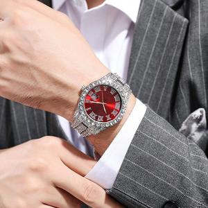 Montre en diamant Moissanite de luxe la plus demandée, parfaite pour les fêtes ou les mariages et les cadeaux disponibles au meilleur prix - Product Image 4