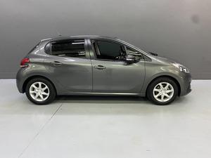 ใช้ LHD/RHD 2021เปอโยต์208 1.2เสน่ห์ - Product Image 5