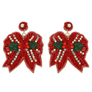 Boucles d'oreilles brodées de perles faites à la main avec des motifs artistiques multicolores parfaites pour les tenues de festival et faites avec 100% perles de verre - Product Image 1